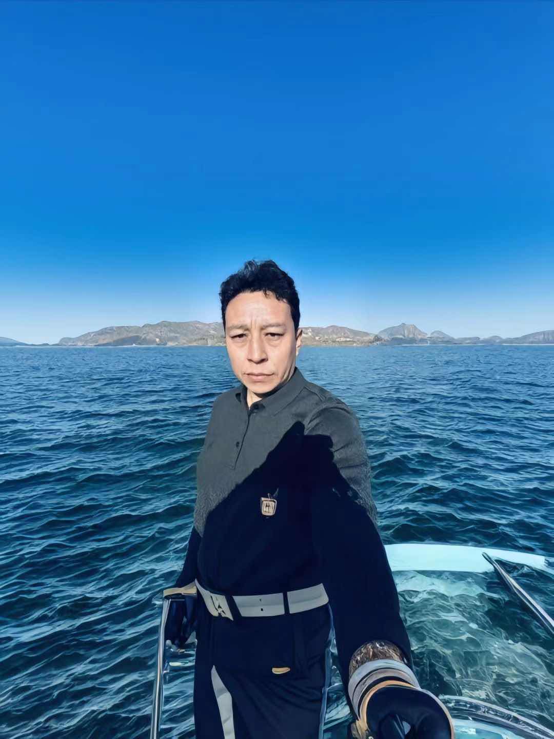 闻会军高清图片
